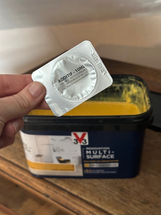 Additif for v33 paints