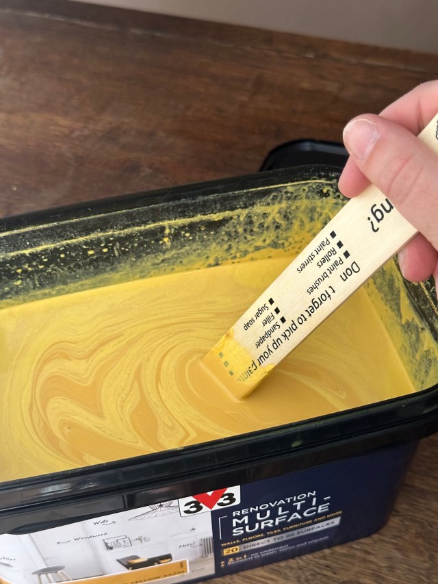 V33 honey yellow multi-surface paint