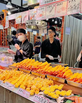 japan vacation to osaka, kuromon market shrimp tempura