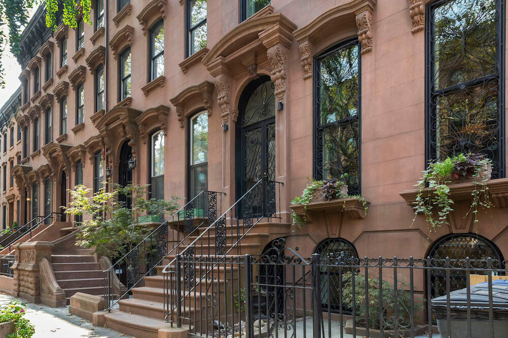 new york brownstone row