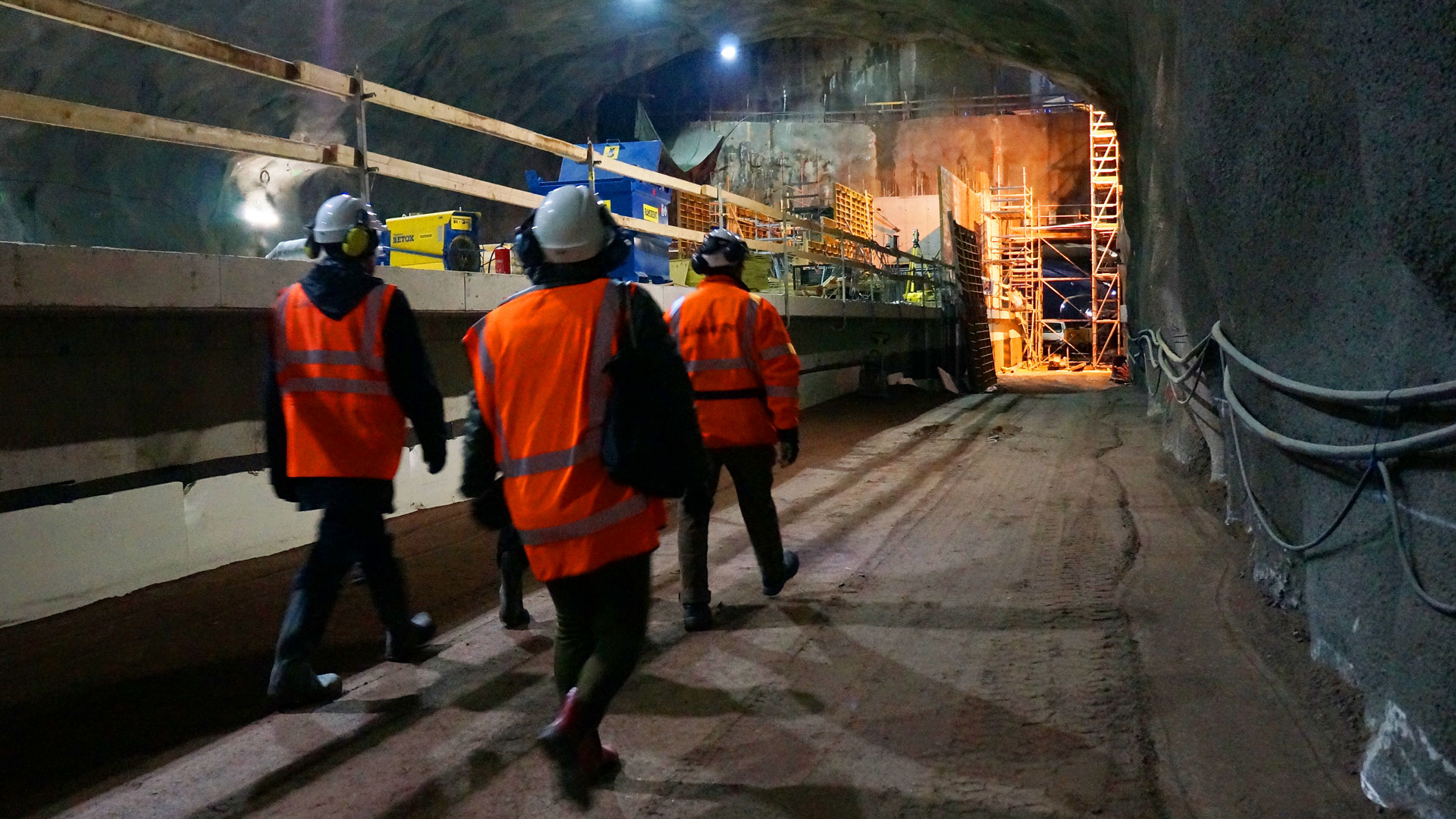 Building a Metro Line with BIM