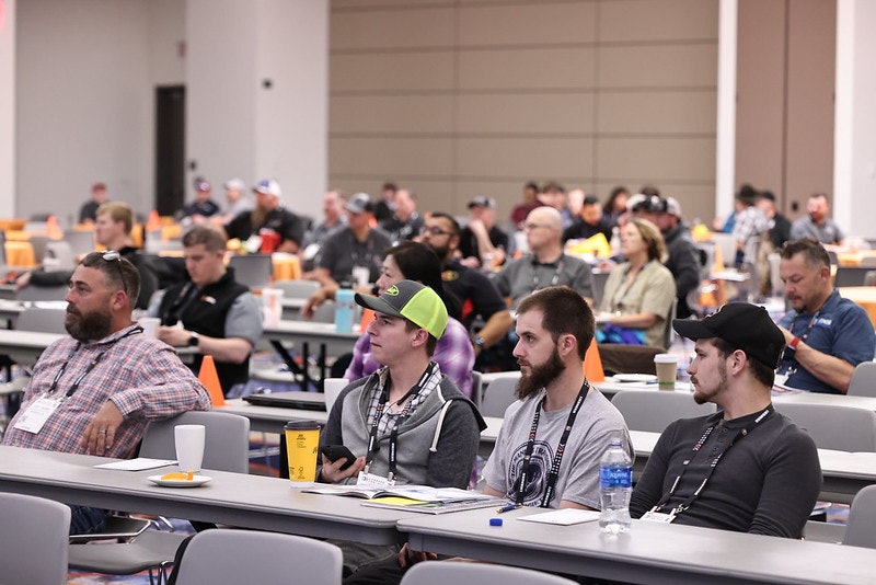 How to Attract the Right Construction Candidates