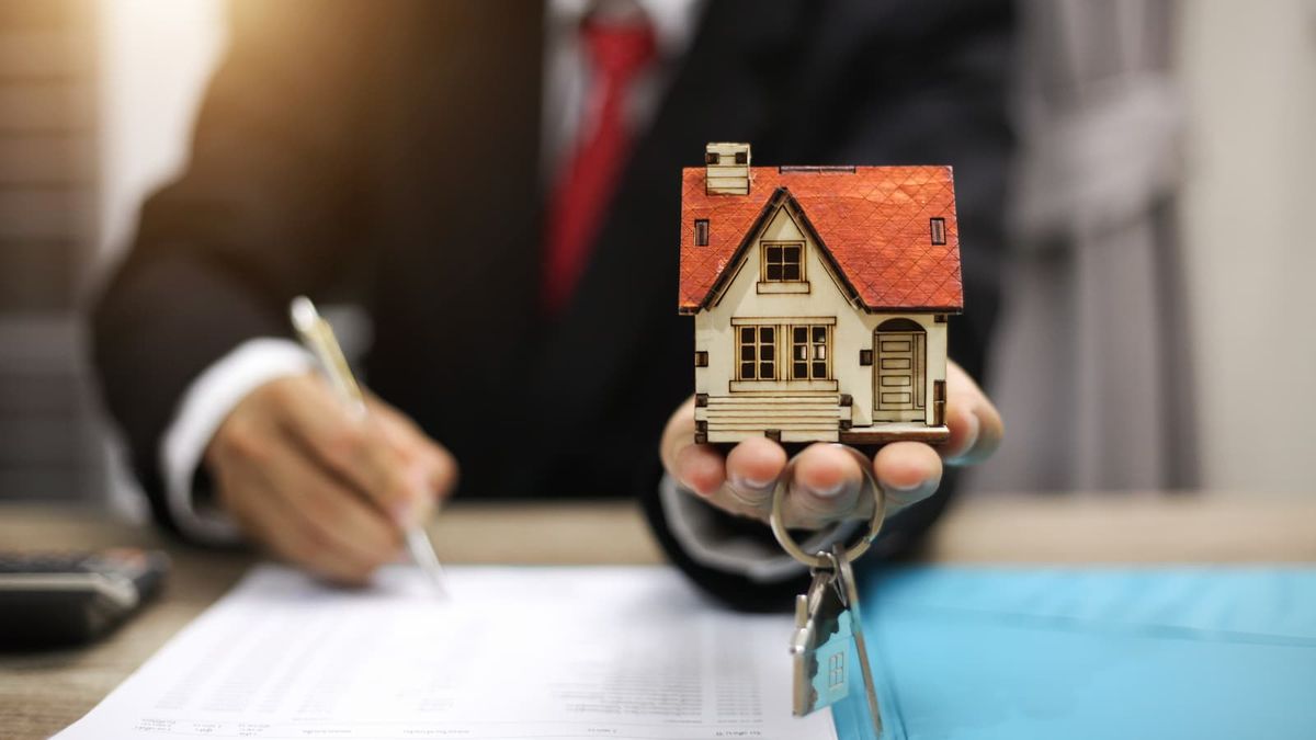 What solicitor fees can you expect when buying a house?