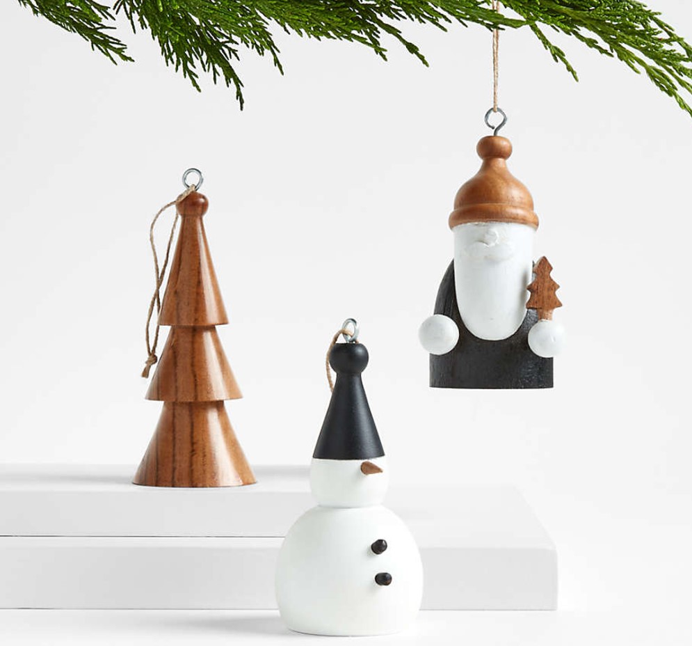 Charming Holiday Ornaments to Add to Your Collection