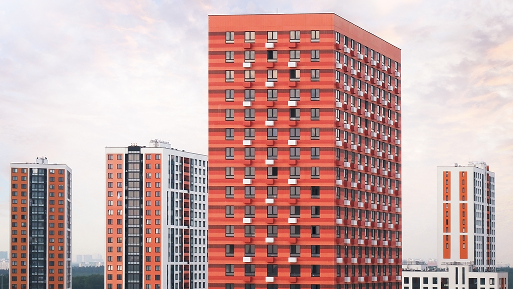 Navigating fire safety challenges in social housing: a critical examination