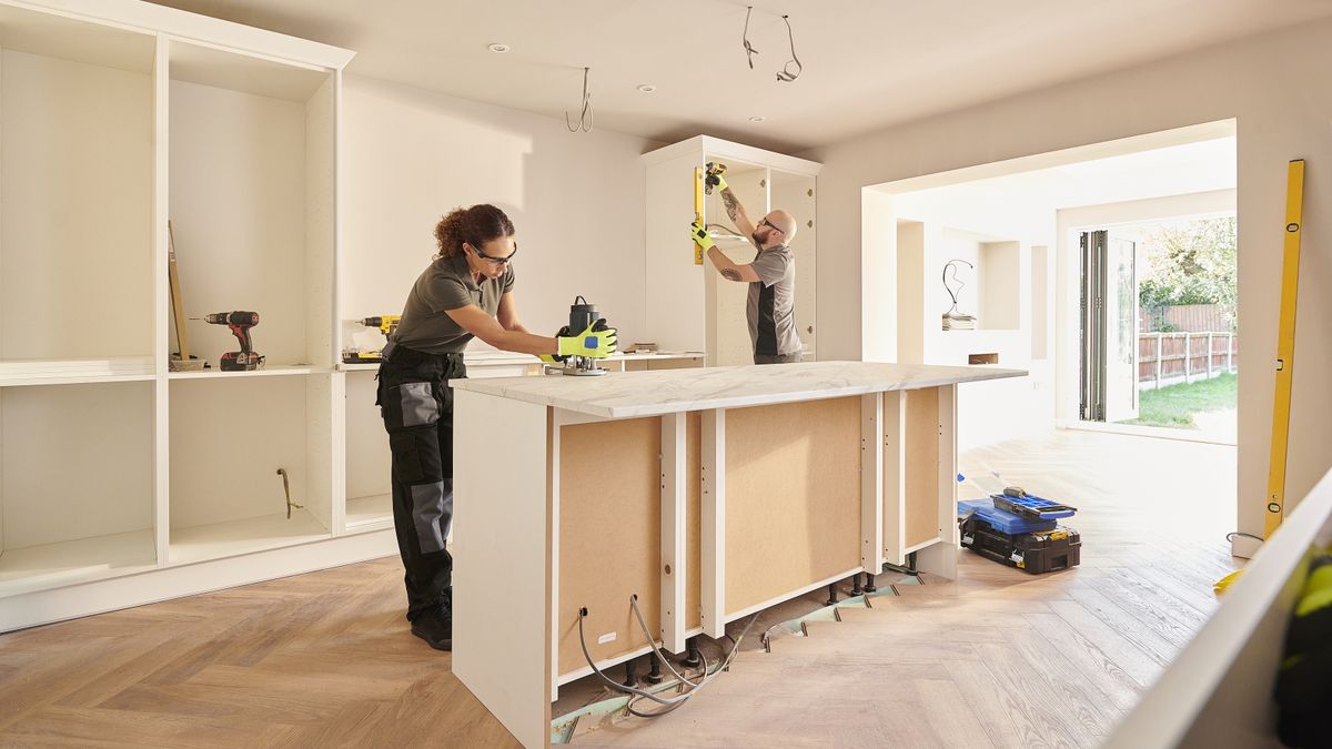 Buying a house to renovate and sell — expert knowhow for your project