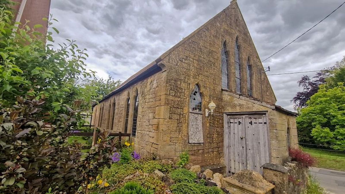 Chapel with planning permission for residential conversion hits the market