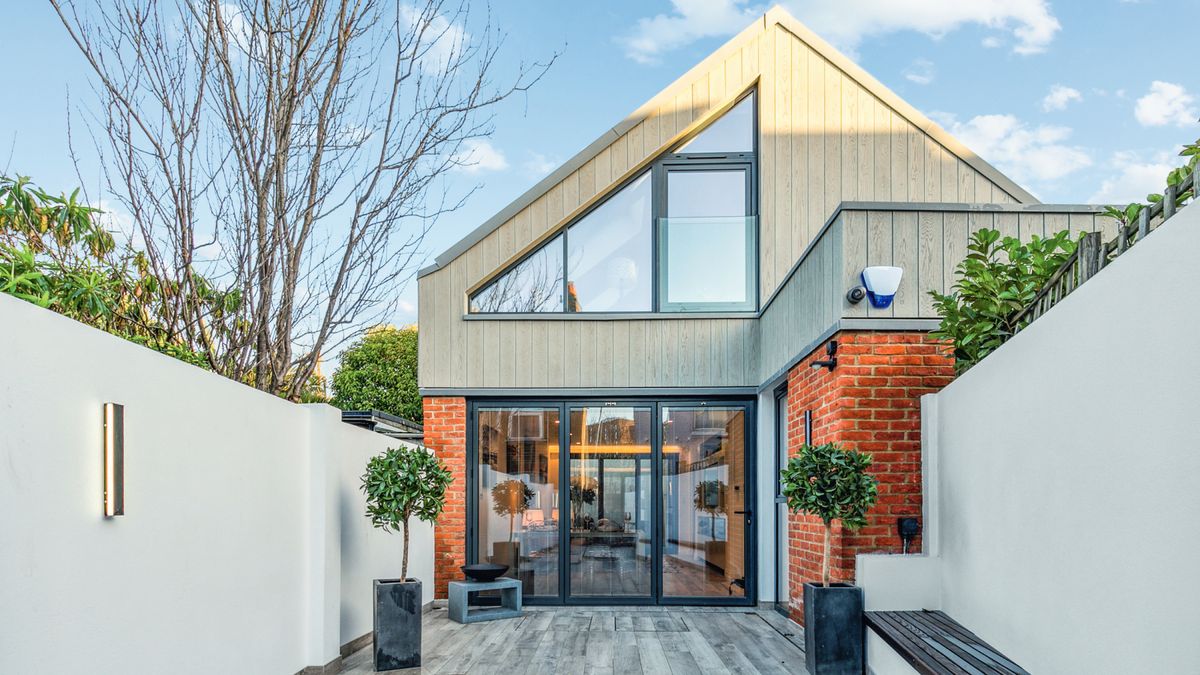 A guide to loft windows: Types and options available
