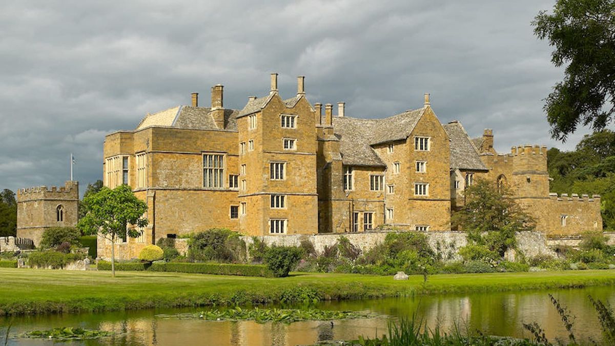 We take a look at the incredible renovation of this 14th-century castle owned by the Fiennes family
