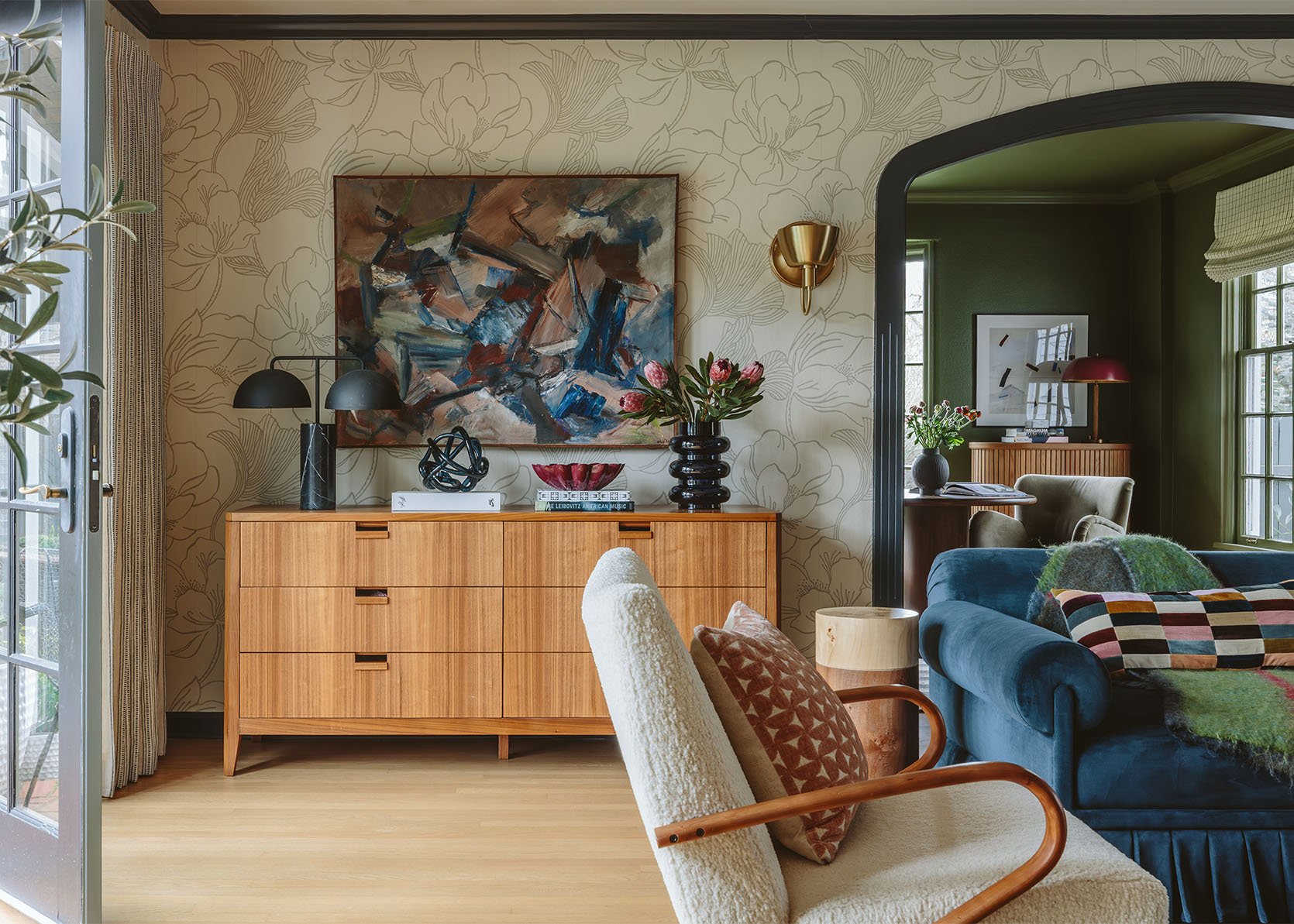 I’ve Been Secretly Decorating My Best Friends House – Living Room Reveal Today!