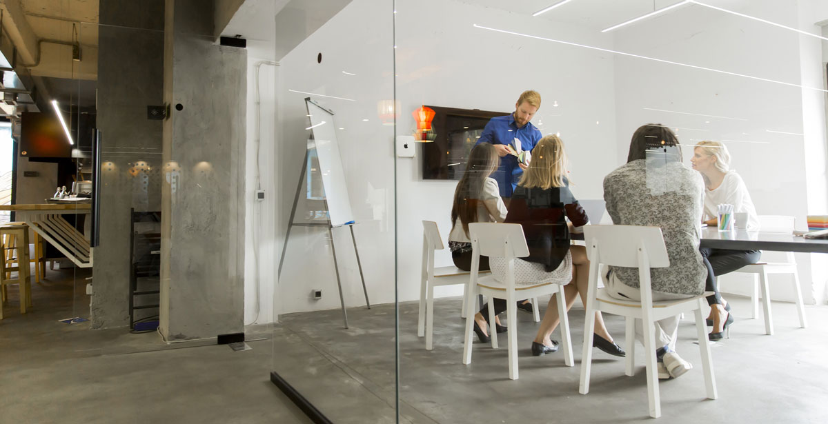 Benefits and Pitfalls of Partnerships Between Companies