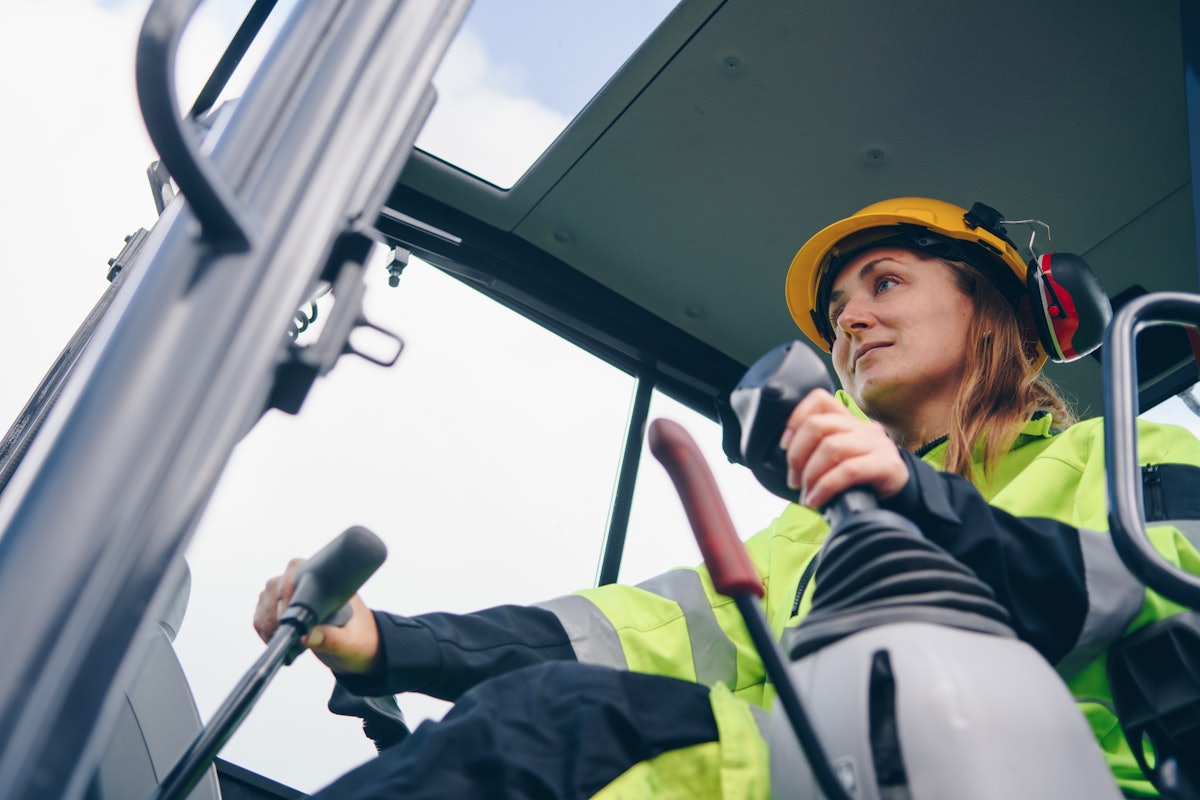 Breaking Barriers: A Woman’s Perspective on the Construction Industry