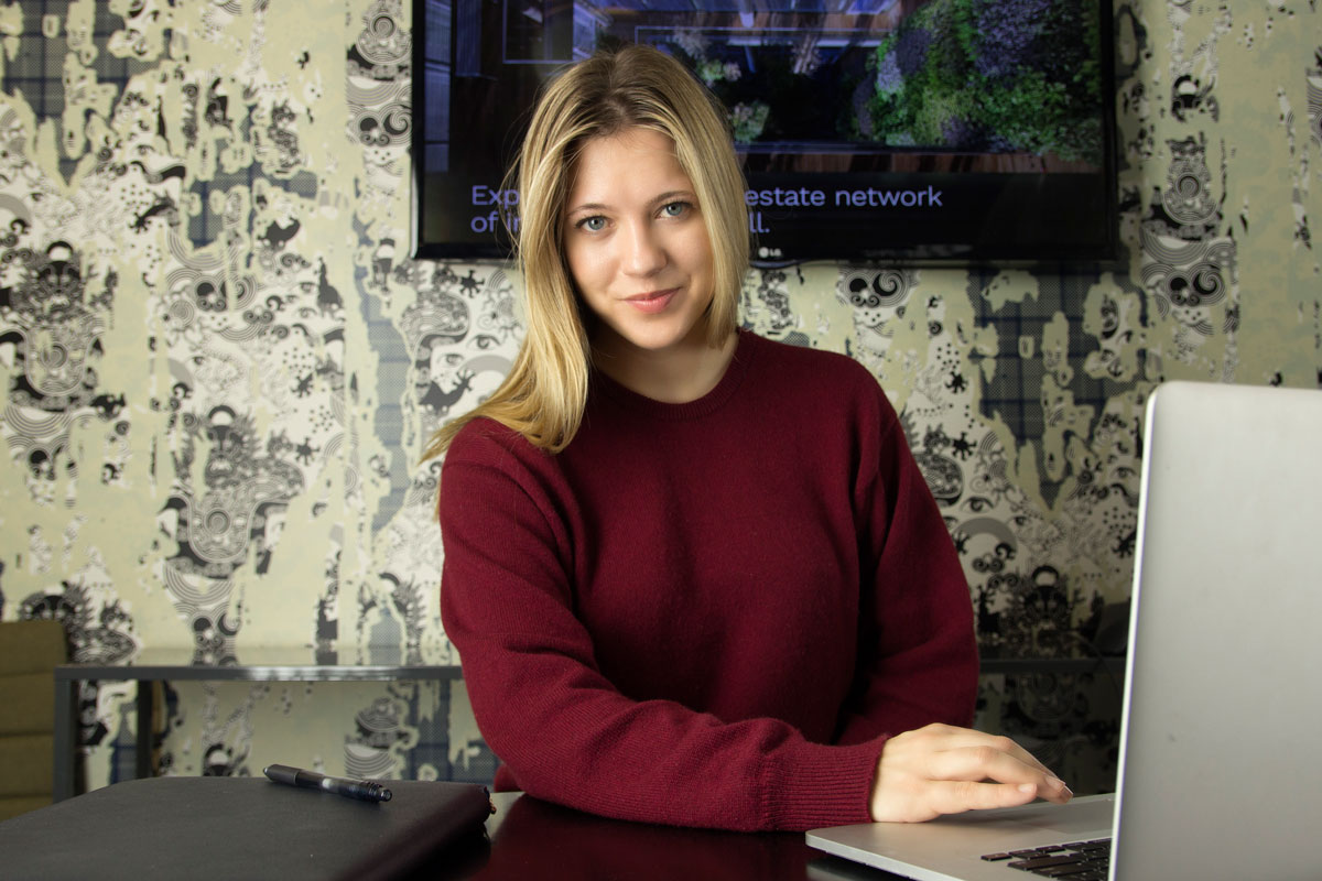 savannah-de-savary-industryhub