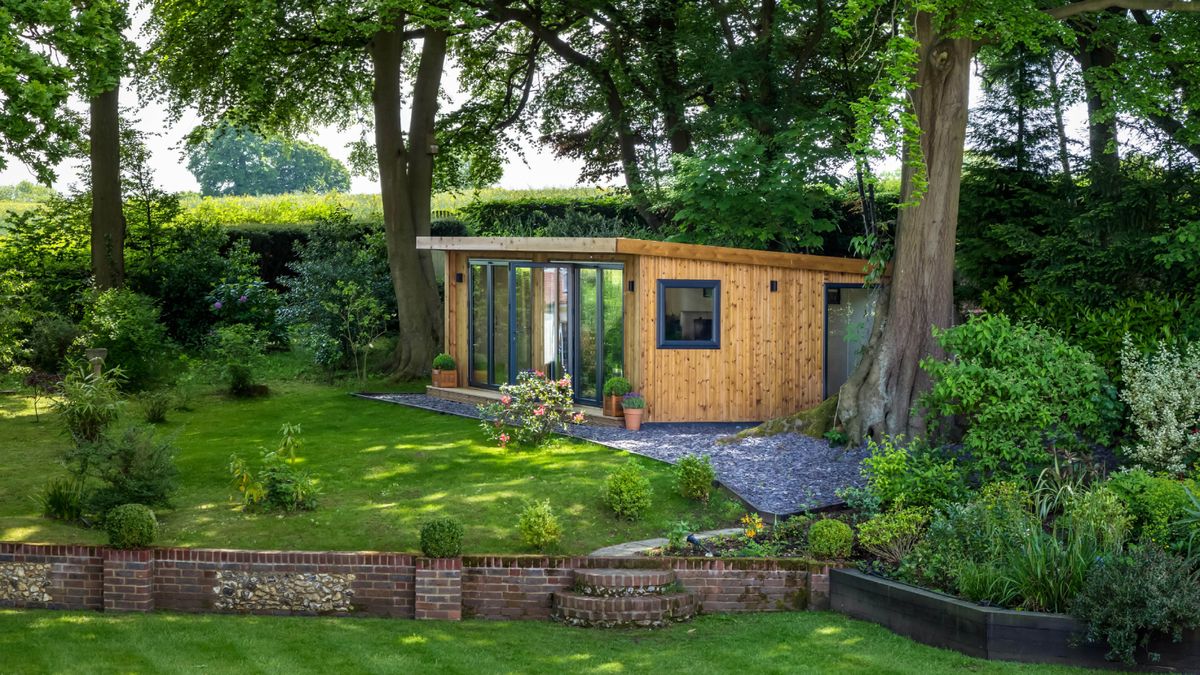 Can you use a garden room as a bedroom? We explain the rules