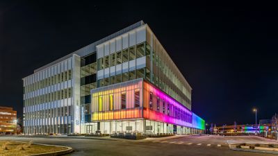 103 CityPoint Showcases Daylighting Design Day and Night