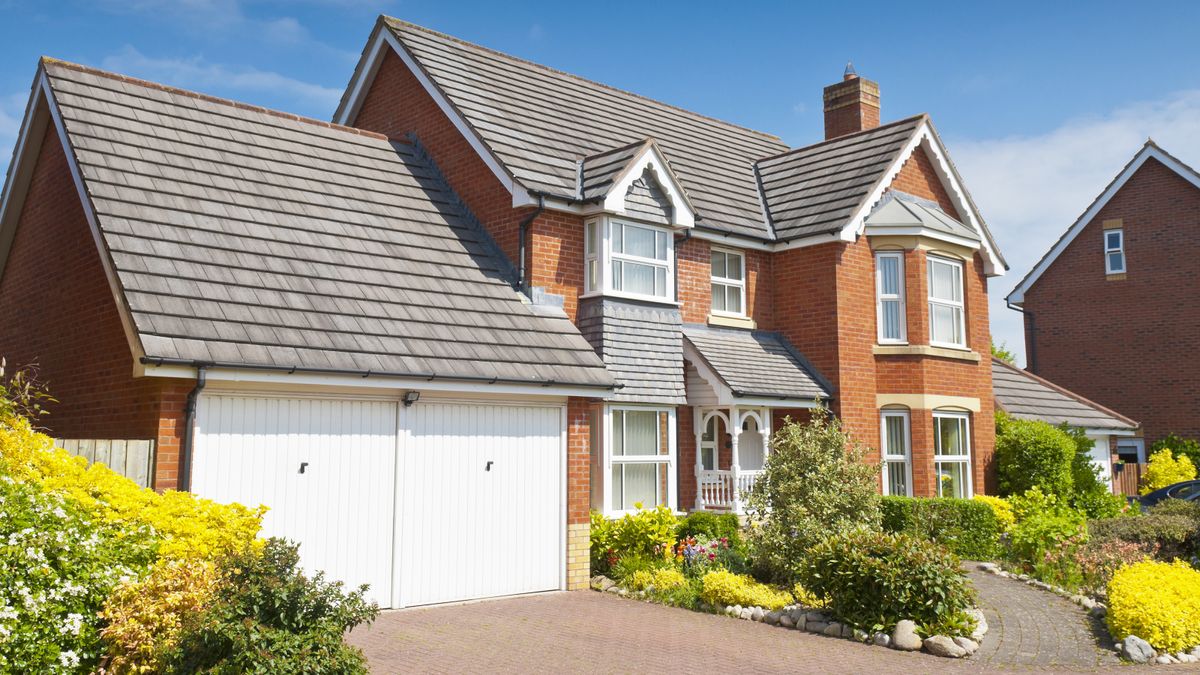 How to maximise garage security and keep burglars out