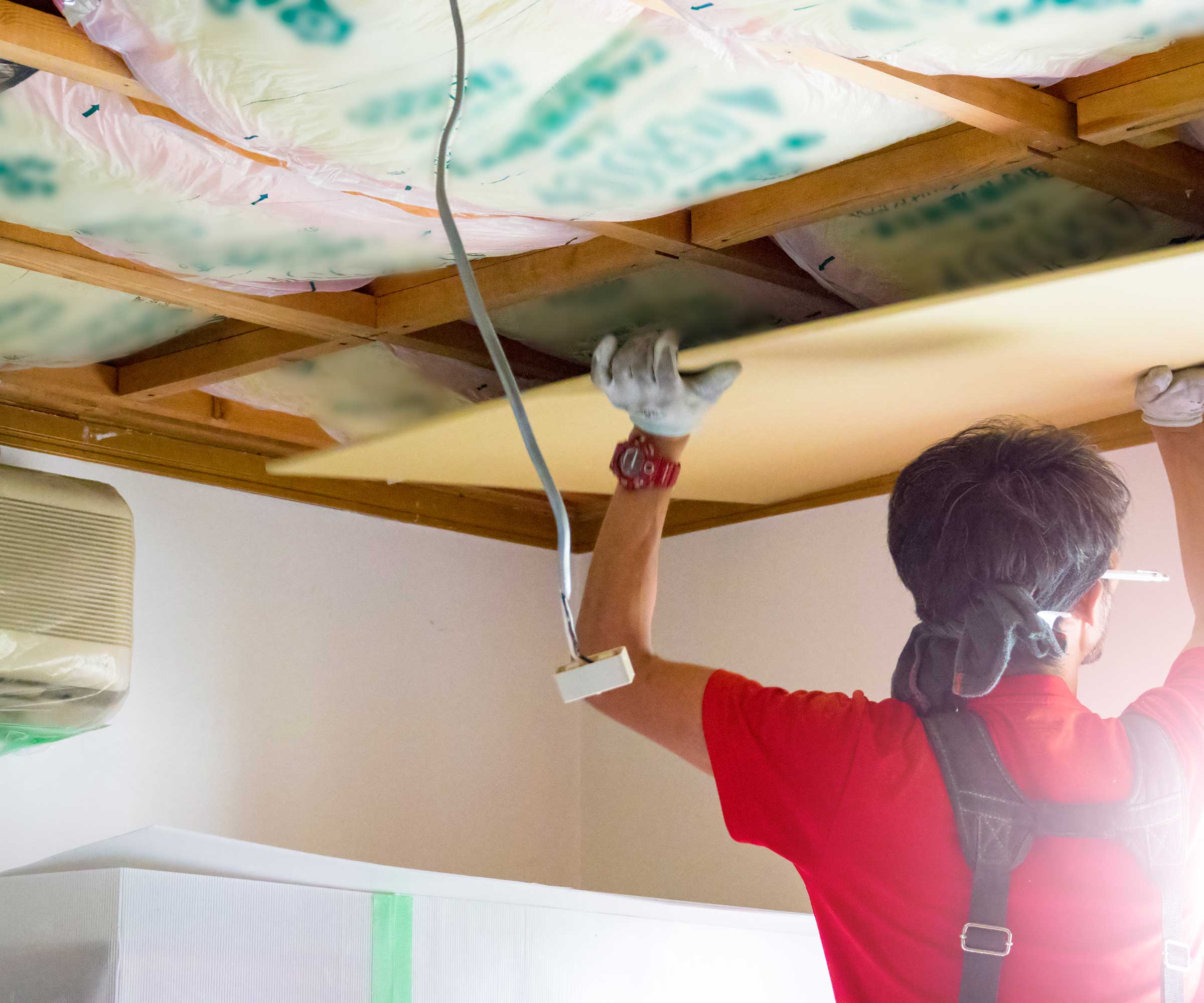 insulating a ceiling