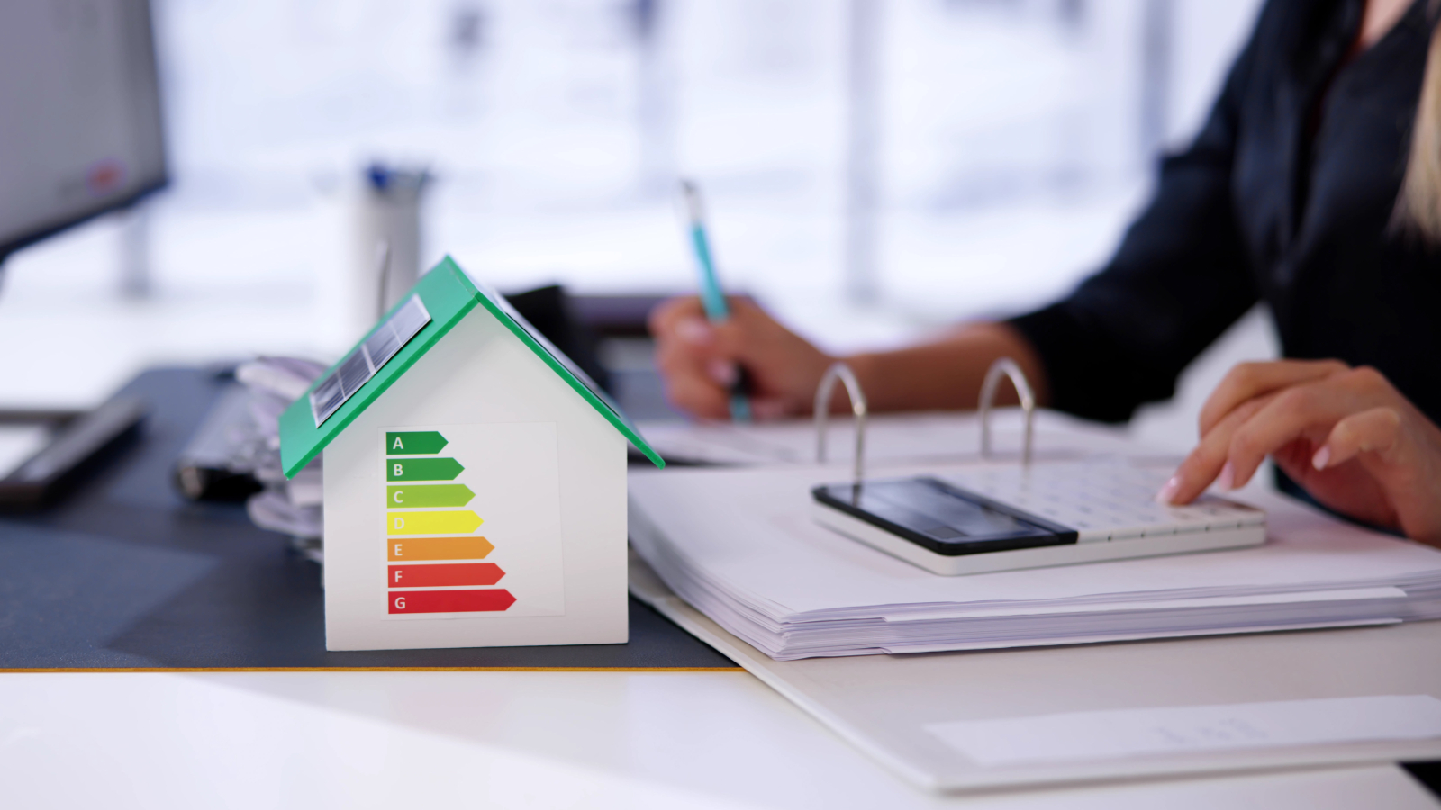 How much does insulation cost when improving your home’s energy efficiency?