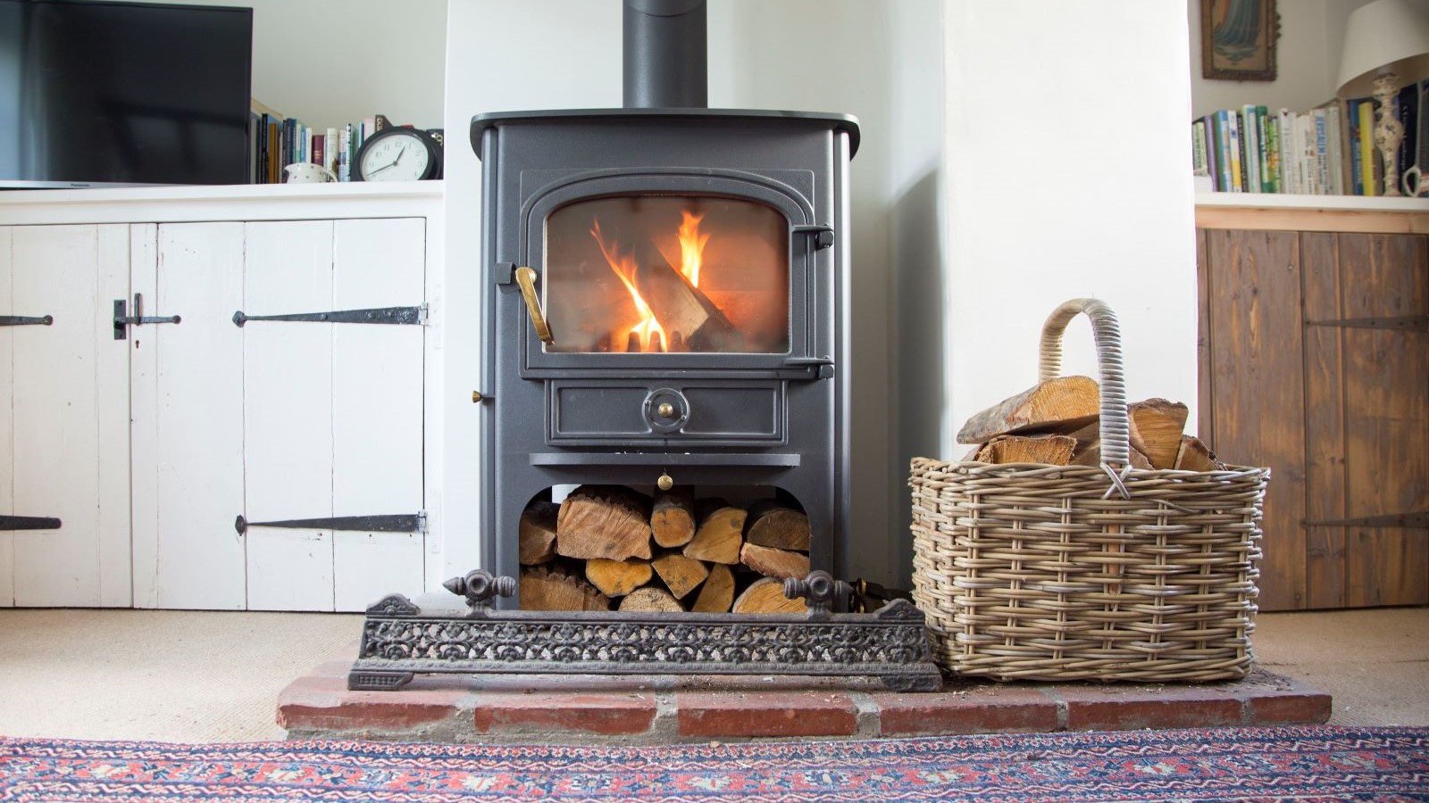 Government caves in as wood burning stoves allowed in Future Homes Standard, despite health warnings