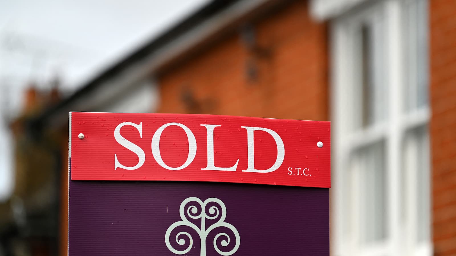 Government raked in £1.4bn in stamp duty before the March 30th deadline, as calls to remove the tax grow
