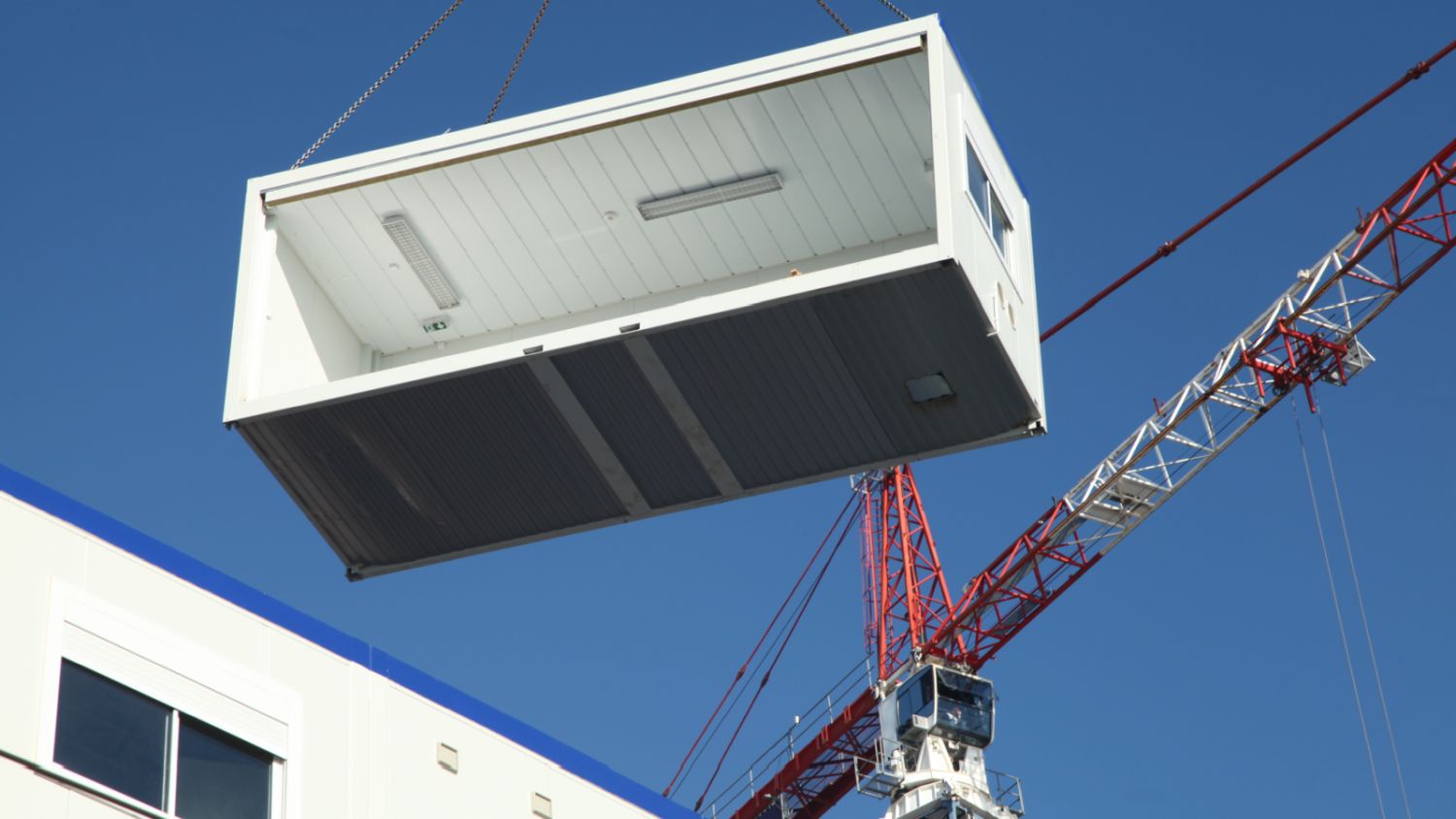 BSI publishes first MMC standard for residential developments