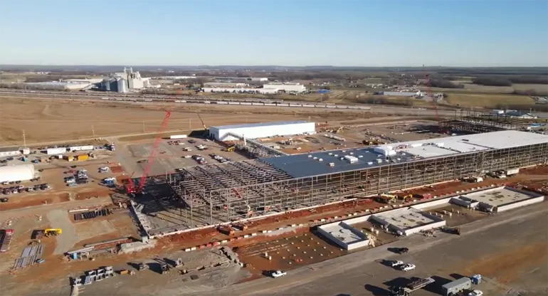 Turner-Kokosing JV files suit over $1B battery project