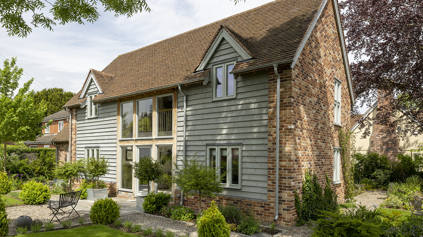 A beautiful detached oak frame cottage with beautifully landscaped garden