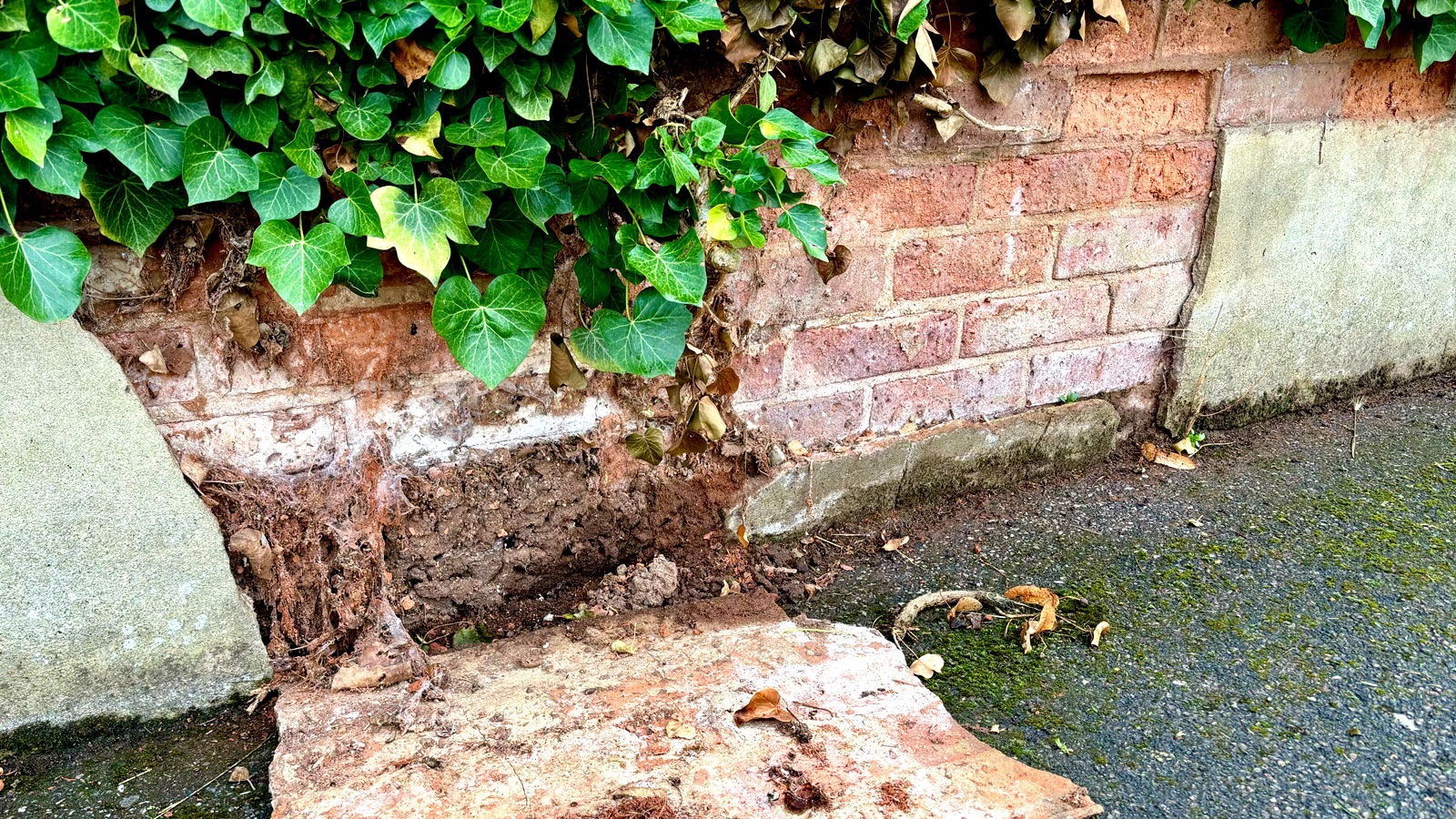 Garden wall repairs: How to fix cracked mortar, crumbling render or damaged brick