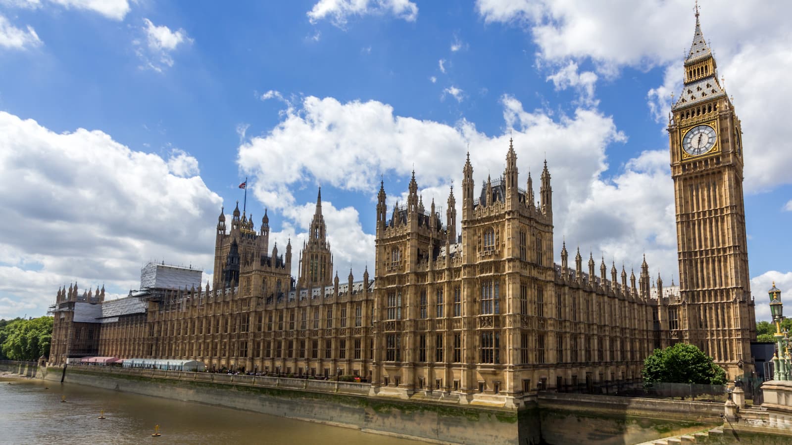 Lib Dems call for COBRA meeting amid second UK heatwave