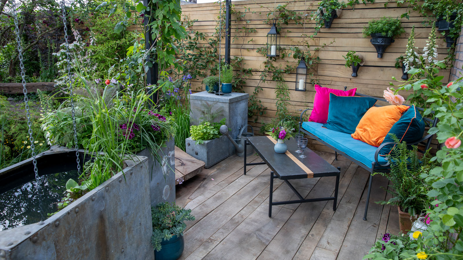 7 rain chain ideas to collect rainwater in a decorative way