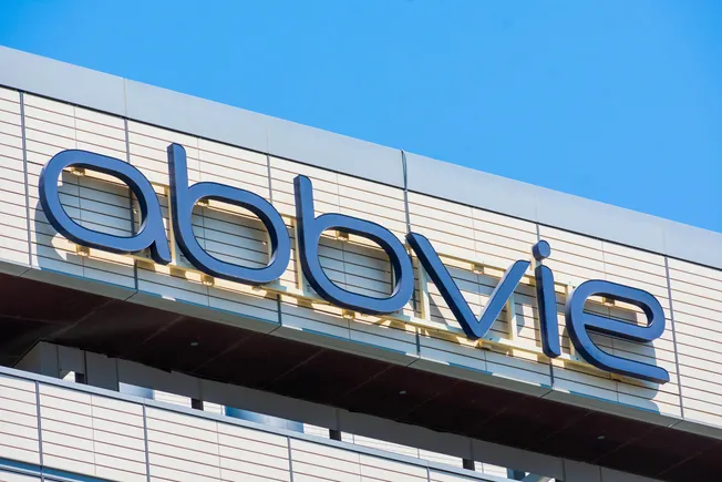 AbbVie to build API plant in Illinois as it steps up US production