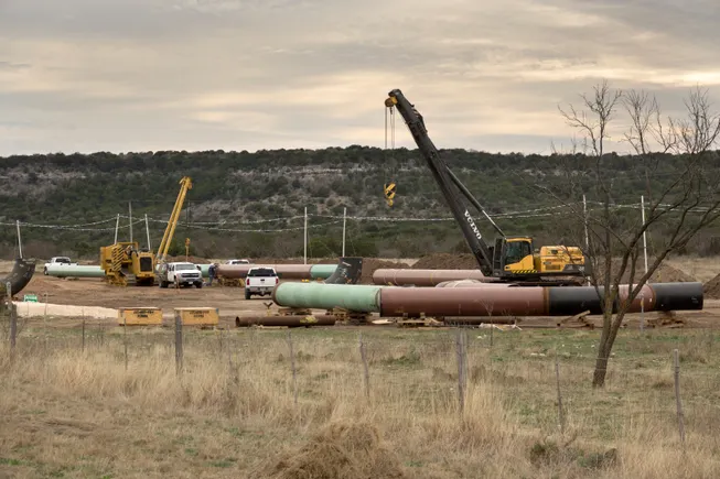 Arizona utilities sign up for gas pipeline project, spurred by data center development