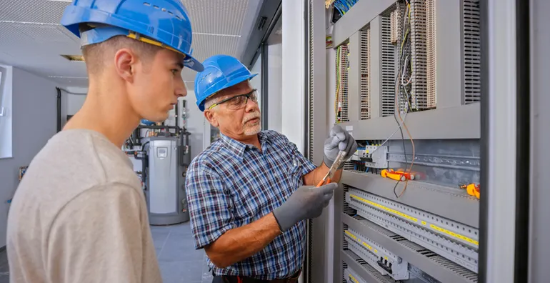 Employers’ emphasis on skilled trades lost on Gen Z: Harris poll