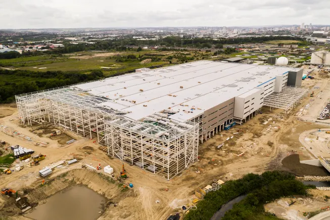 Wave of projects lifts construction planning to record high