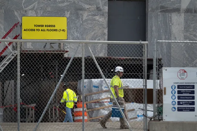 Construction spending slide deepens | Construction Dive