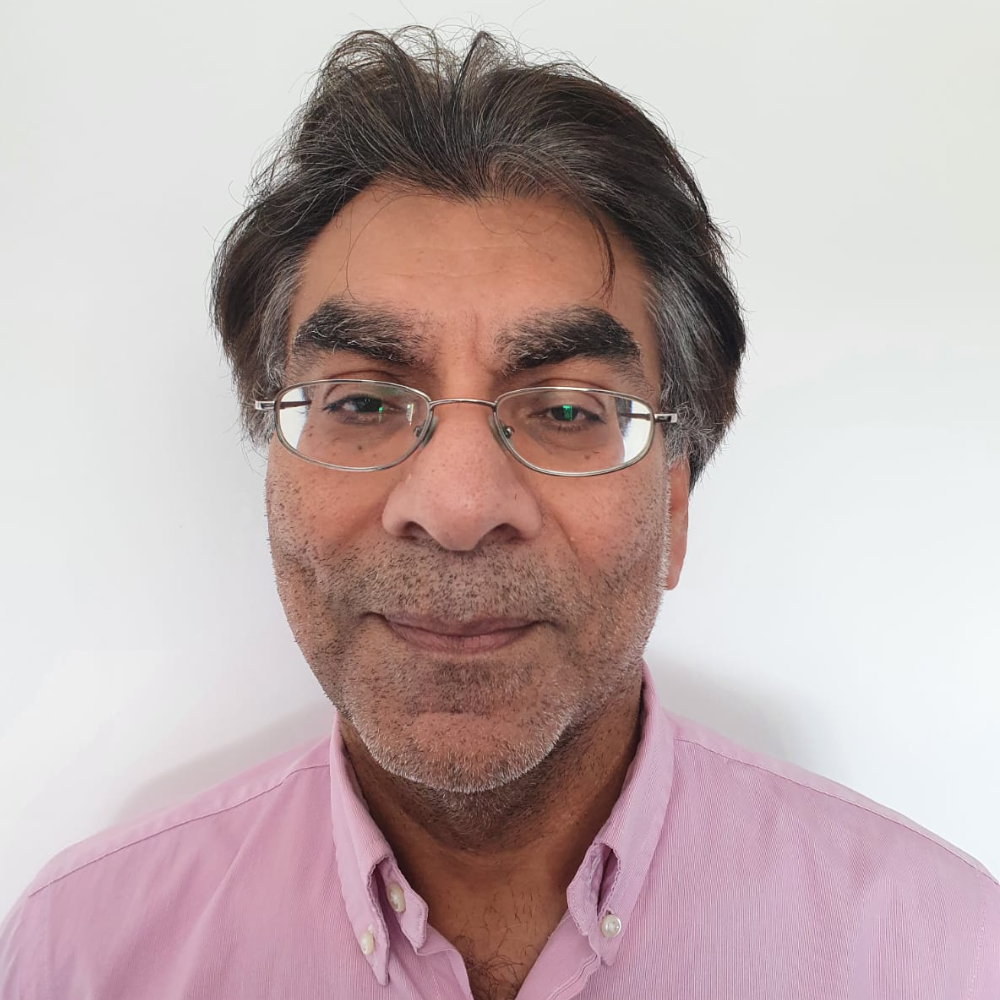 Headshot of Dr. Praveen Bhatia