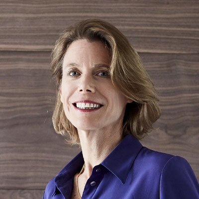 headshot of kitchen designer Jayne Everett