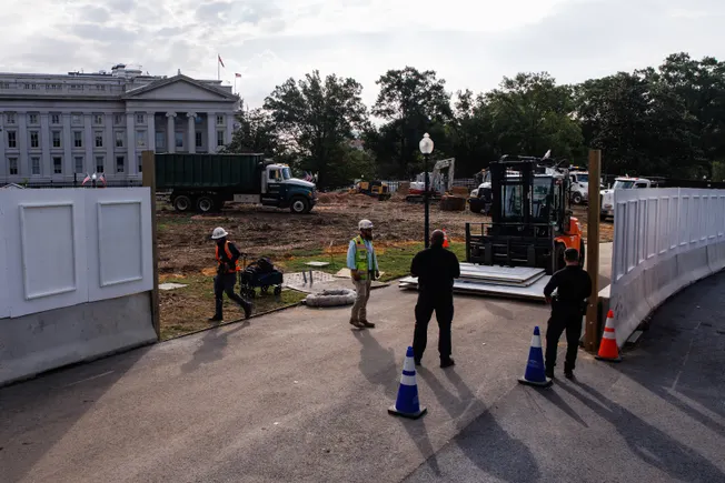 Data centers, infrastructure prop up construction backlog