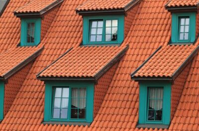 How Roofing & Insulation Trends Shape Modern Renovations