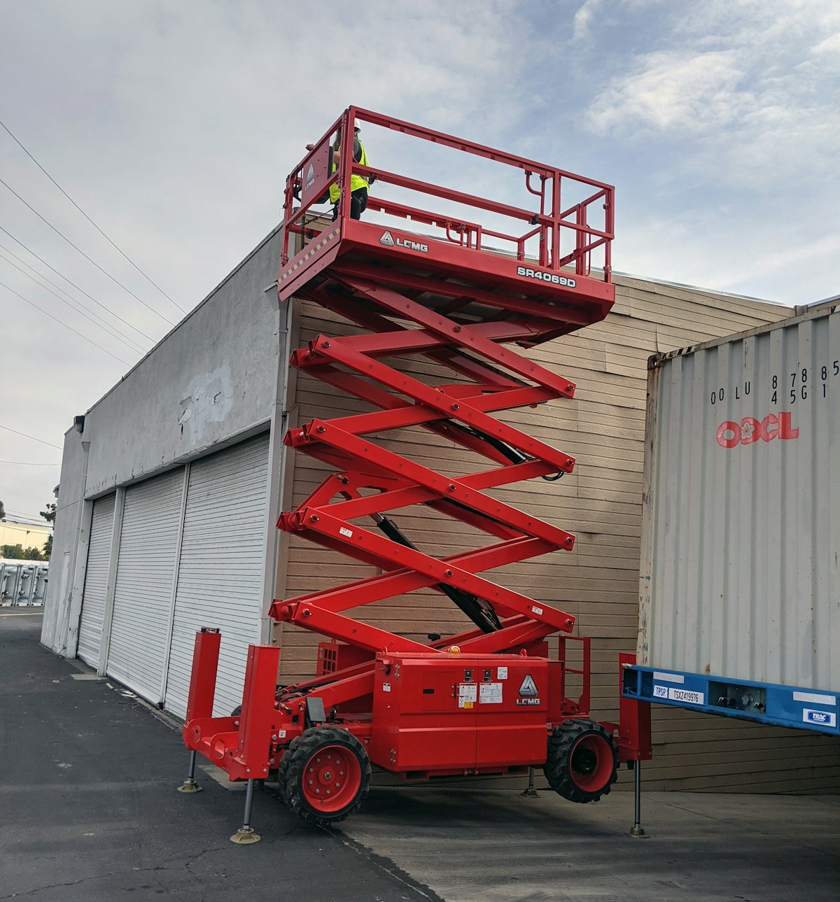 How the LGMG Relaunch Affects Equipment Rental Companies