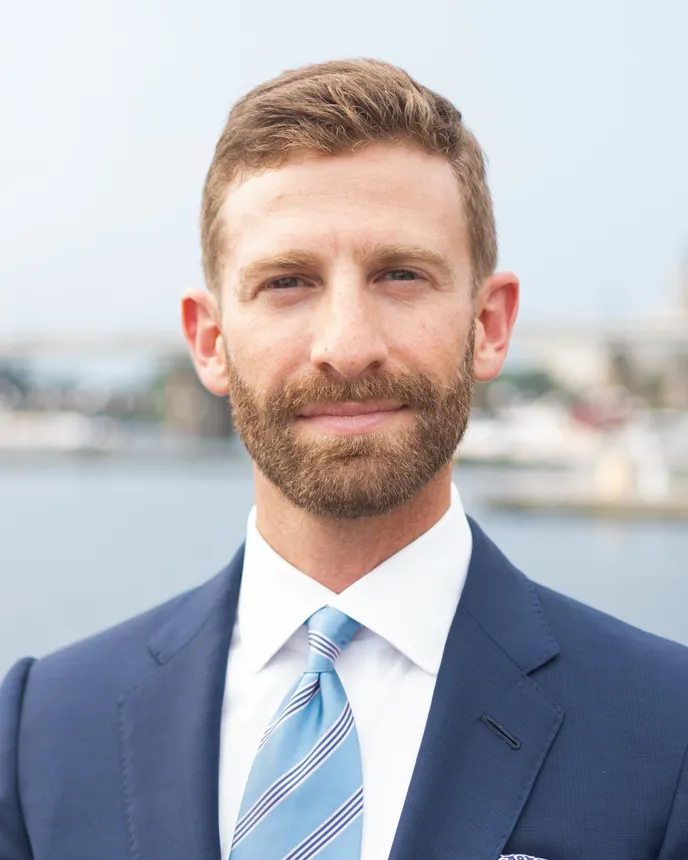 A headshot of Cary Davis.