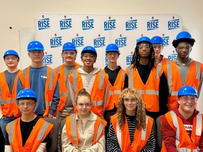 Siplast Welcomes Arkadelphia High Students Back to Research Lab
