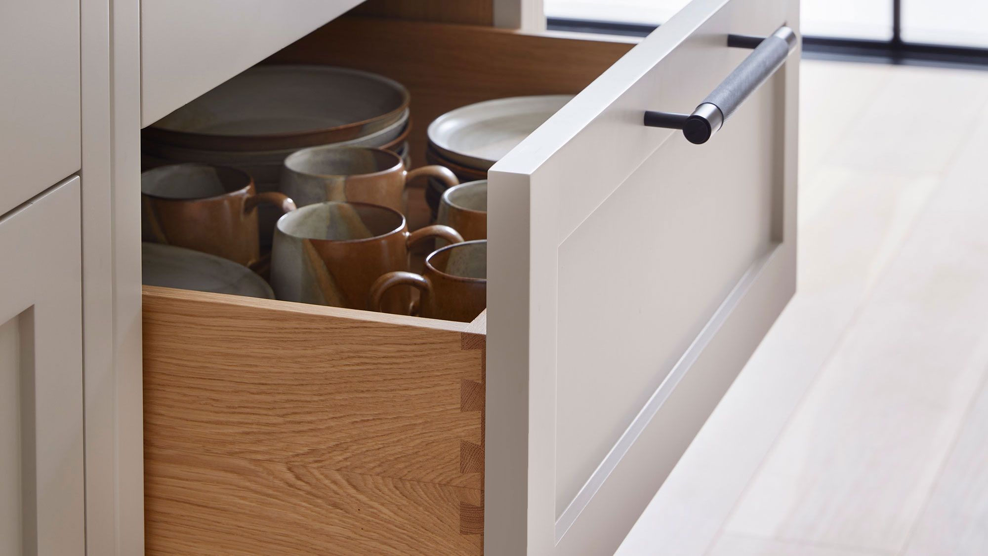 Are kitchen drawers better than cupboards?