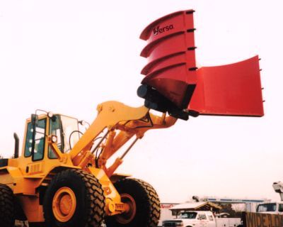 Multi-Purpose Clamshell Bucket Boosts Jobsite Versatility