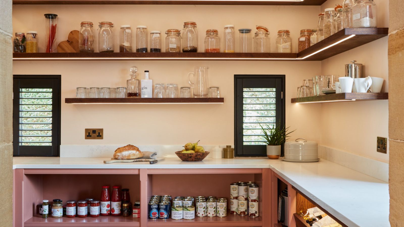 How to perfect accent lighting in a kitchen: 8 golden rules